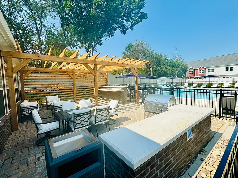 Bull Run Townhomes — Photo 12
