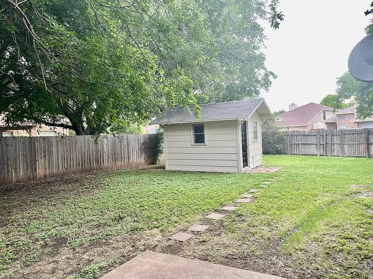 5202 Sherburne Dr — Photo 20
