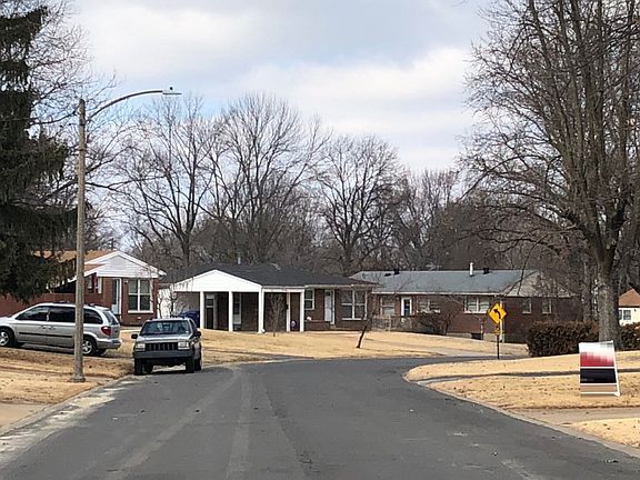 5th image of 365 Saint Patrick Ln