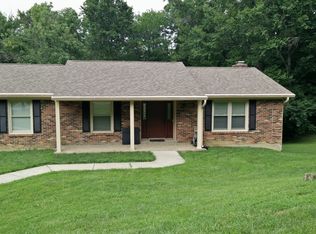 8911 Mountain Brook Ct, Louisville, KY