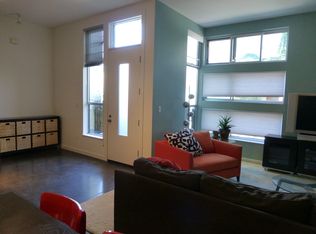 33 Covent Ln, Oakland, CA 94608