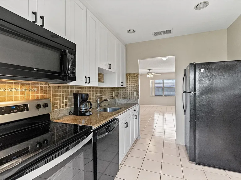 7305 NW 5th Ct #204 — Photo 7