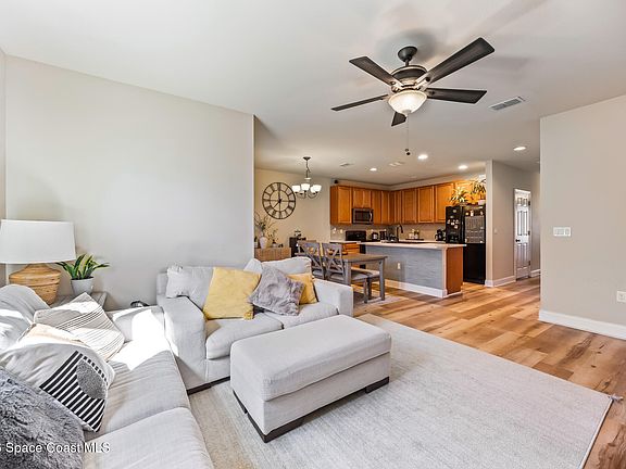 5th image of 1345 Lara Cir Unit 104