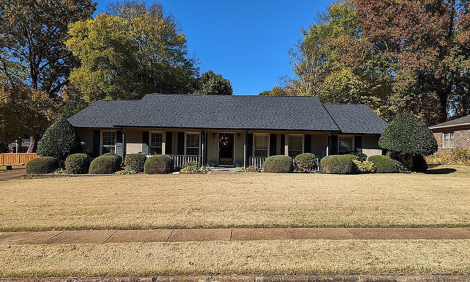 2nd image of 7808 Shadow Bend Dr SE