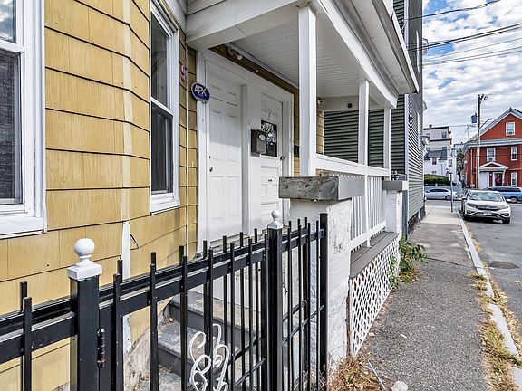 4th image of 7-9 Champlain Ave