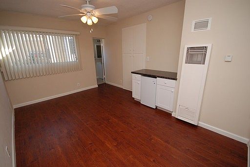 1st image of 1227 N Fuller Ave APT 22