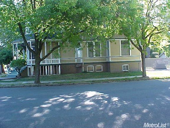 4th image of 444 W Poplar St