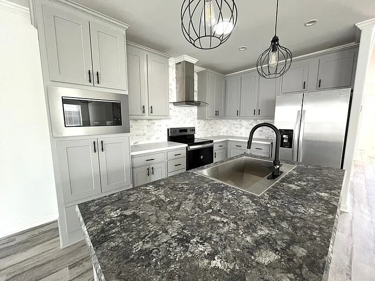 1057 Vervain Dr #1057E — Photo 2