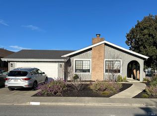 925 Palmetto Way, Petaluma, CA