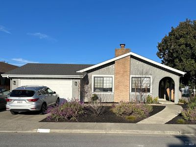 925 Palmetto Way, Petaluma, CA, 94954