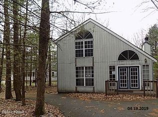 153 Lakewood Dr, Milford, PA 18337