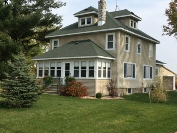 N11258 Old Cc, Clintonville, WI 54929
