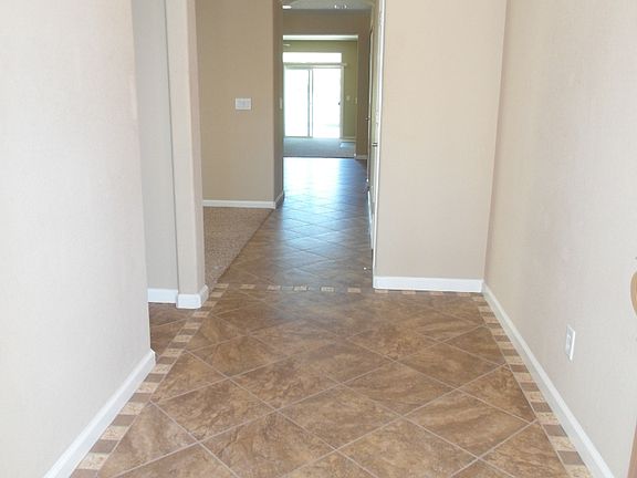 4th image of 904 Lighthouse Dr