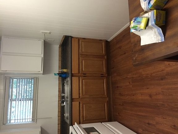 5th image of 510 SE 8th St APT 10