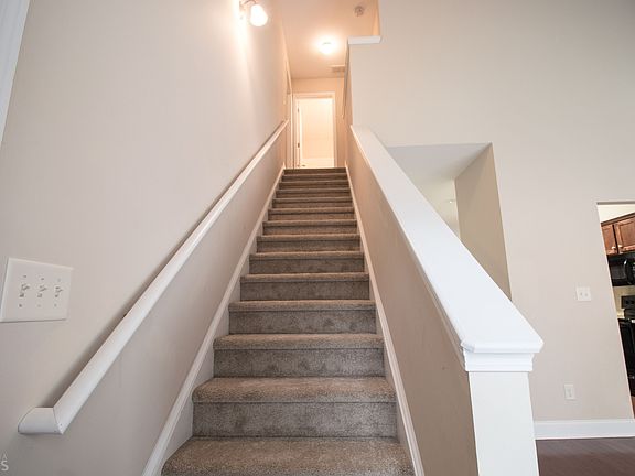 3rd image of 358 Highland Pointe Cir E
