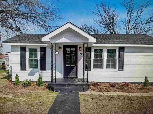 305 Jackson St SW, Hartselle, AL 35640