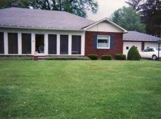 1952 Castle Garden Rd, Vestal, NY 13850