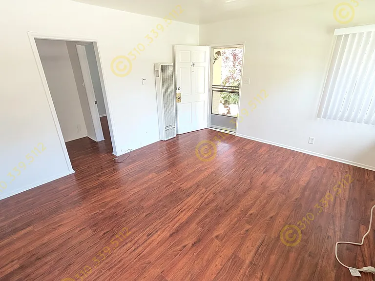 3761 Hughes Ave — Photo 17