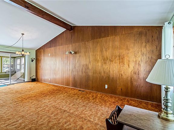 3rd image of 2137 Hathaway Dr