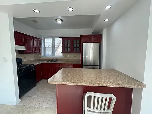 Rented by Duradox Management LLC | media 6