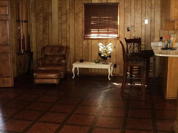 5th image of 4163 Holly Springs Dr