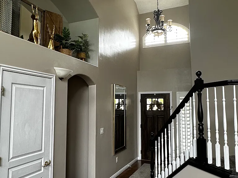 1942 N 1350 W — Photo 11