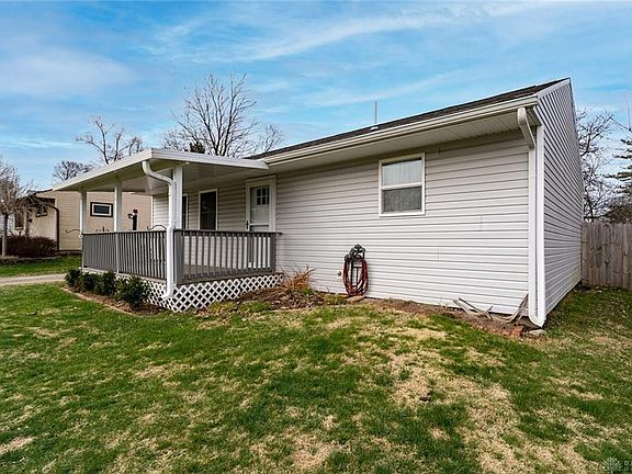 3rd image of 2805 Prentice Dr