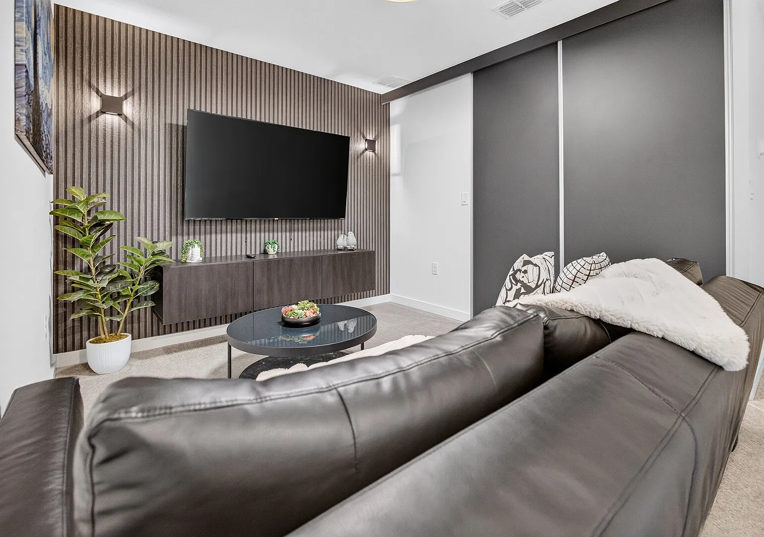 8761 ZD - 3 BD The Hub Paradise Cozy Place — Photo 4