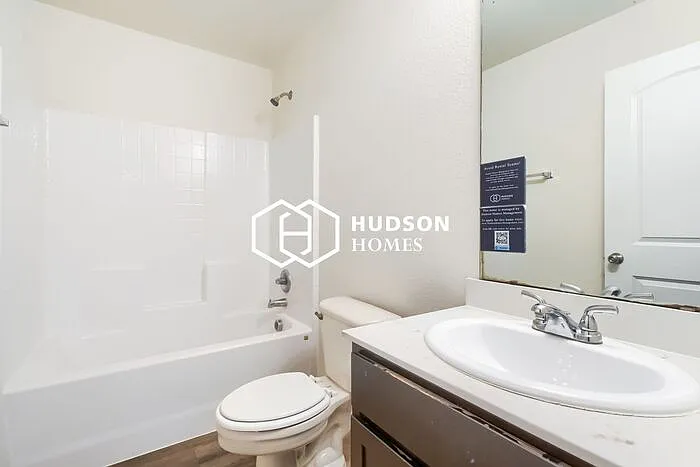 1620 Mockingbird Ln — Photo 10