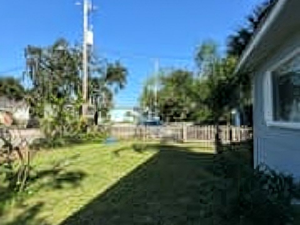 2nd image of 60 Dudley St