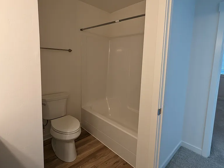 4132 SE Century Blvd — Photo 37