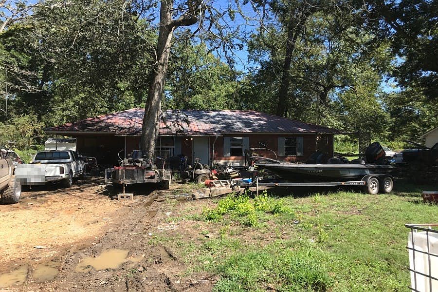 1st image of 592 Belle Grove Cir