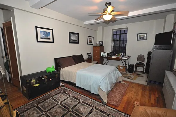 Rented by Corcoran | media 22