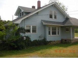 605 S Fayetteville St, Liberty, NC 27298