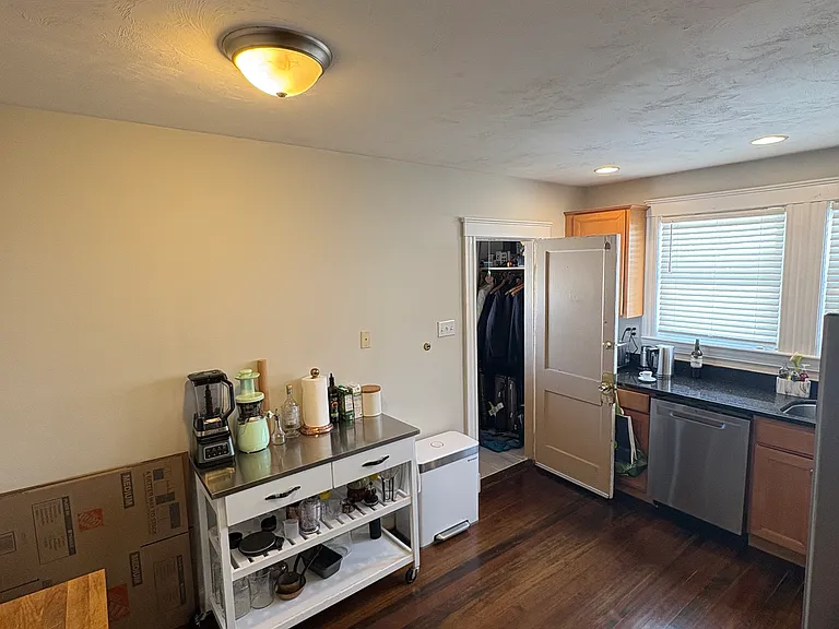 24-26 Warren Ave #1 — Photo 10