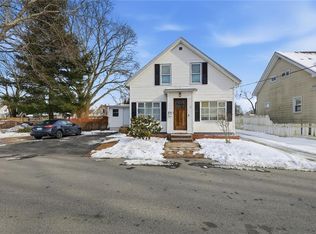 15 Claire St, Riverside, RI 02915