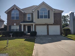 425 Lake Ridge Ln, Fairburn, GA 30213