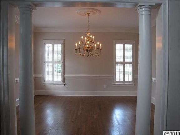 5th image of 5130 Oxford Crescent Ct