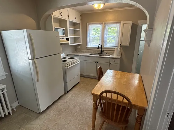 635 Shawano Ave, Oshkosh, WI 54901