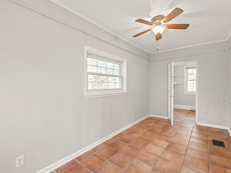 4914 Kistler Ave — Photo 11