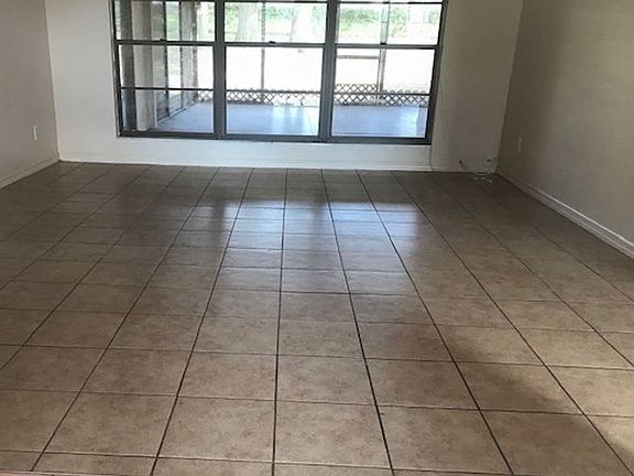 4th image of 3436 Southcrest Blvd