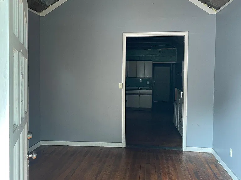 209 S Comanche St — Photo 9