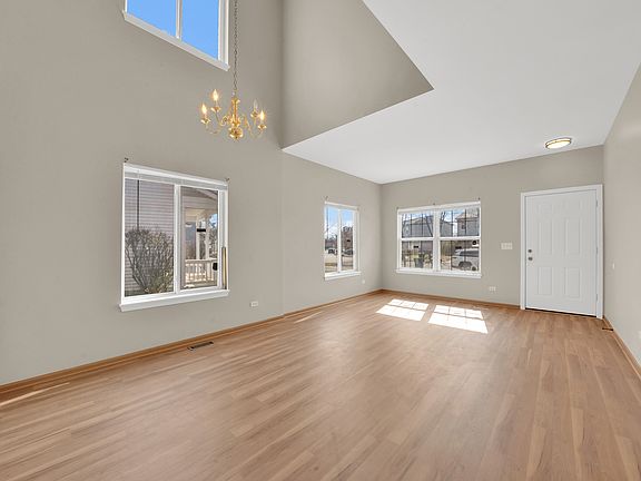 5th image of 2808 River Bend Ln