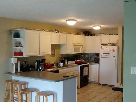 5th image of 422 Sir Keegan Way