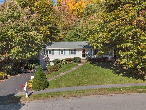 2nd image of 43 Old Brook Rd