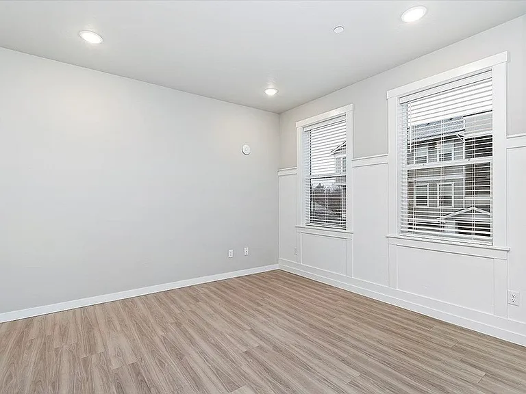 Latitude 40 One Bedroom Living Room