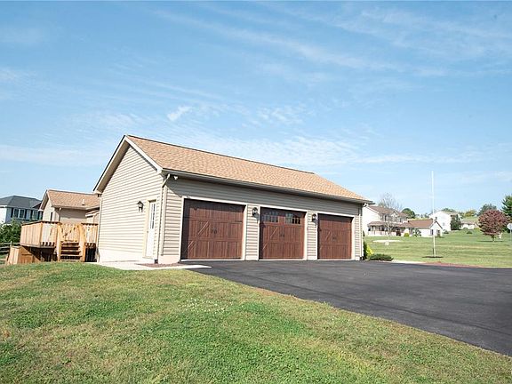 4th image of 3375 Buckskin Ln