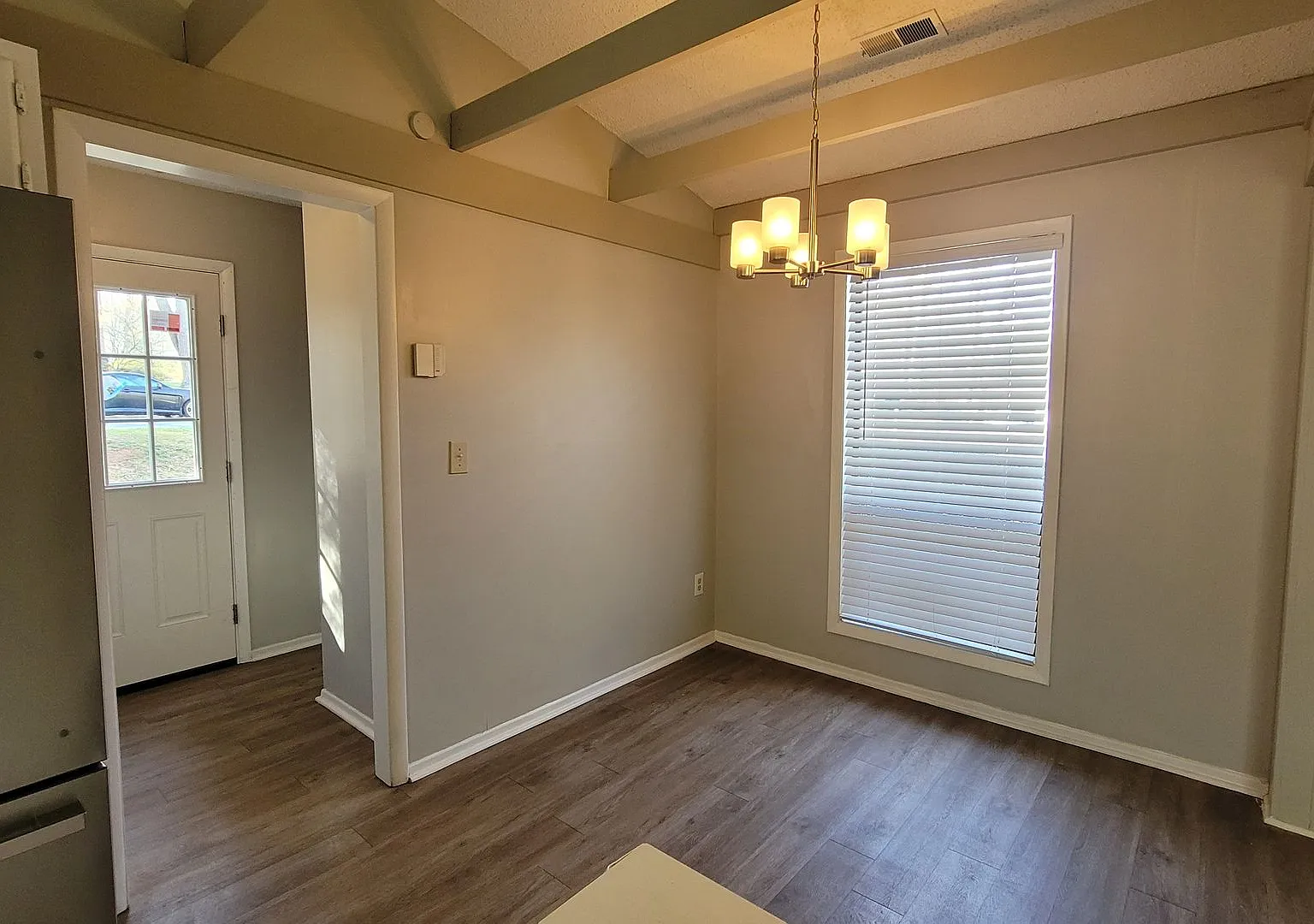 Lake Jeanette area!! Renovated three bedroom two bath — Photo 2