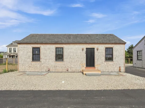 2A Forest Ave Unit 1, Nantucket, MA 02554