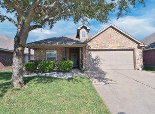 12141 Longstone Dr, Burleson, TX 76028